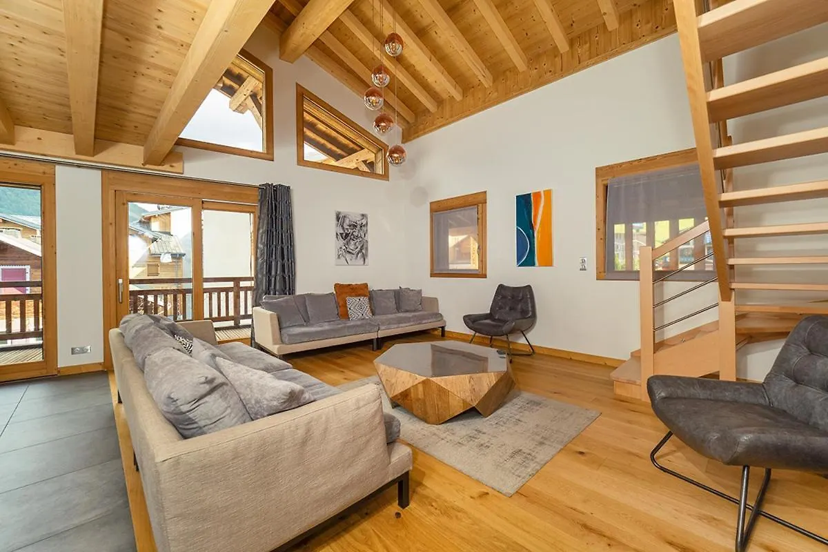 Colibri Penthouse Apartment Morzine