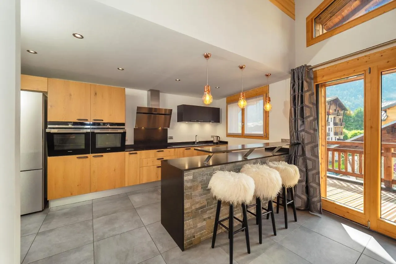 Colibri Penthouse Apartment Morzine France
